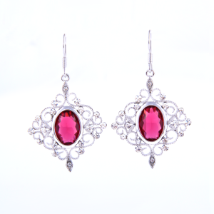 Hollow Vintage Luxurious Exquisite Dangle Earrings