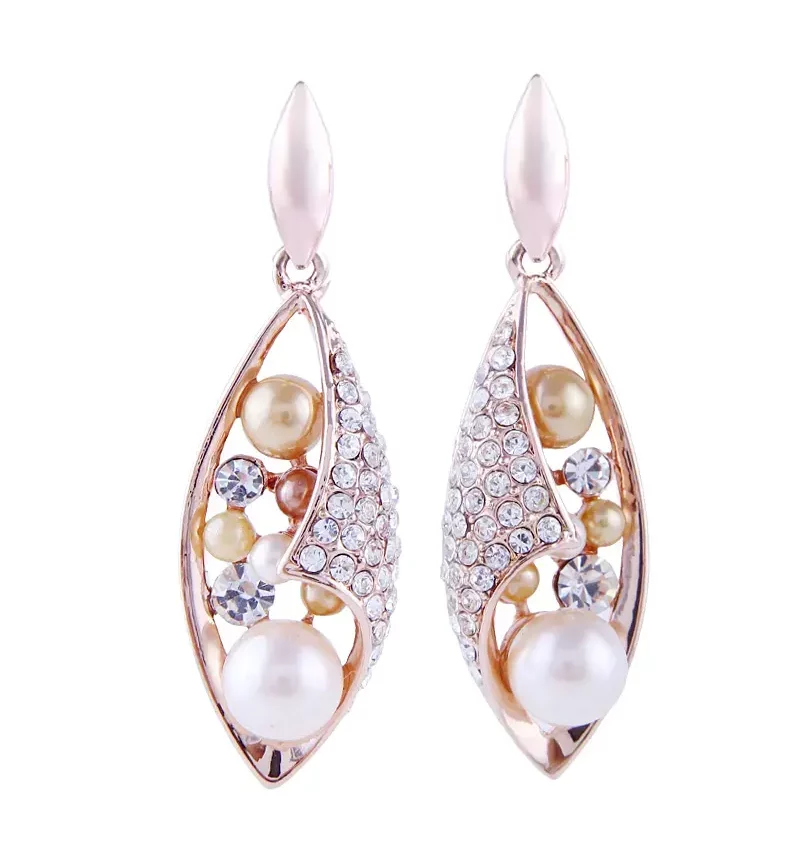 SAIVASS Stylish Earrings for Women – Minimalist Design