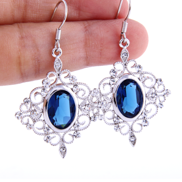 SAIVASS Vintage Earrings for Women – Classic Design