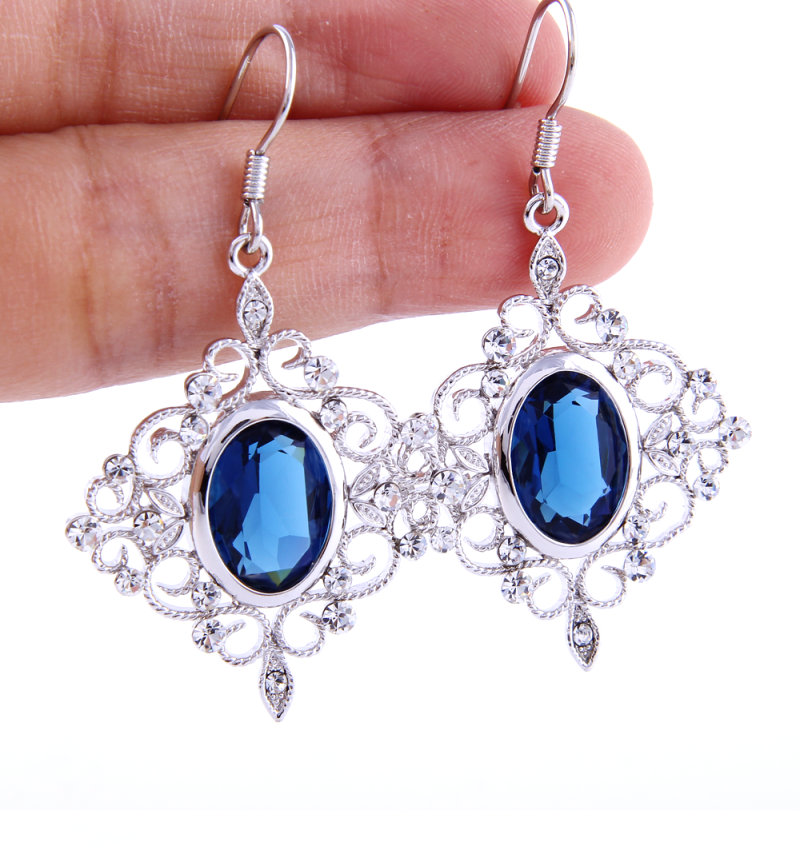 SAIVASS Vintage Earrings for Women – Classic Design