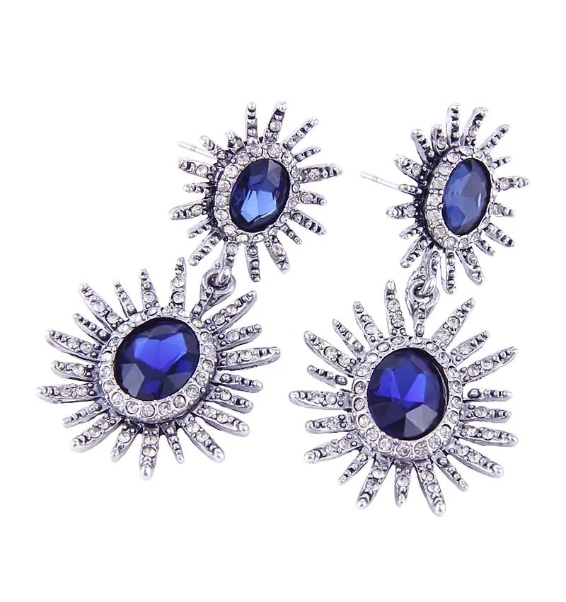 SAIVASS Statement Earrings for Women – Chic Style