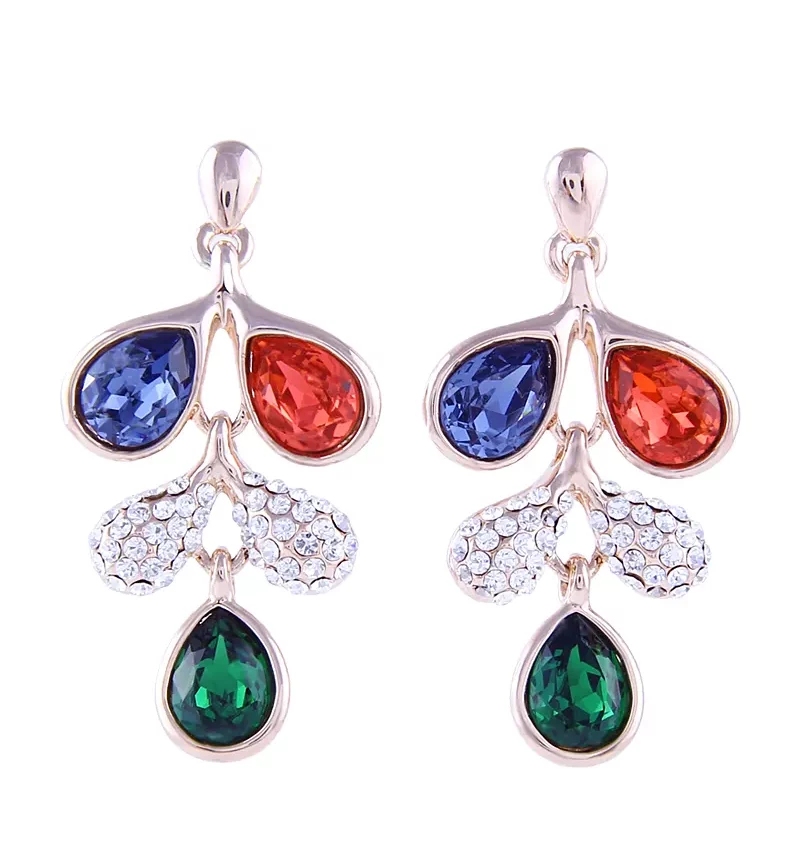 SAIVASS Statement Earrings for Women – Chic Style