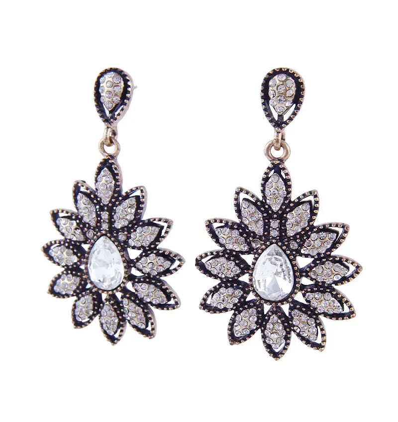 SAIVASS Dainty Earrings for Women – Everyday Wear