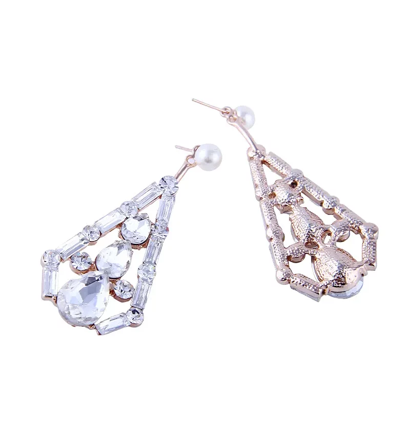 SAIVASS Dainty Earrings for Women – Everyday Wear