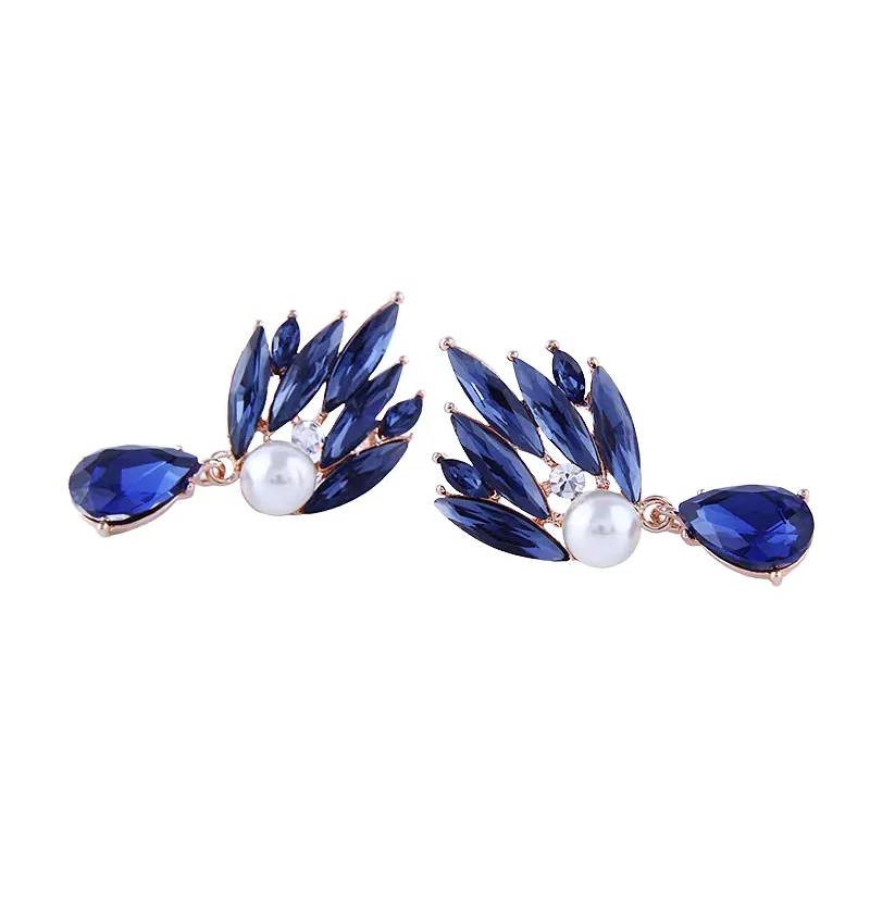 SAIVASS Dainty Earrings for Women – Everyday Wear