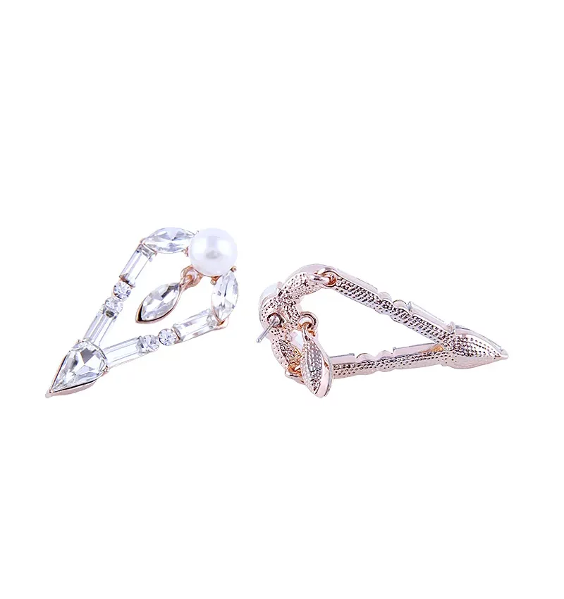 SAIVASS Dainty Earrings for Women – Everyday Wear