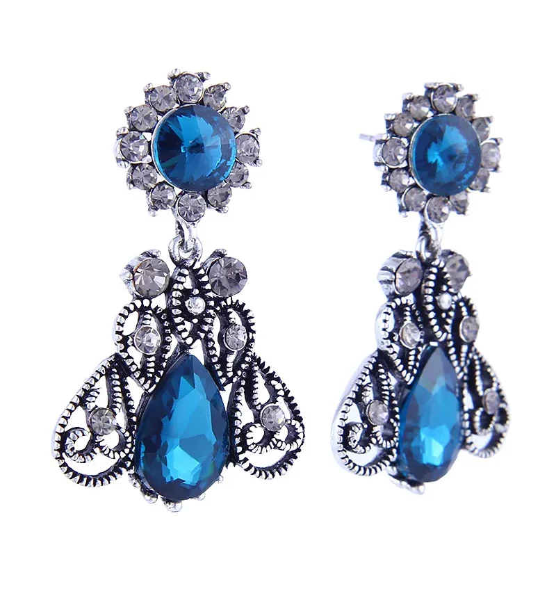 SAIVASS Dainty Earrings for Women – Everyday Wear