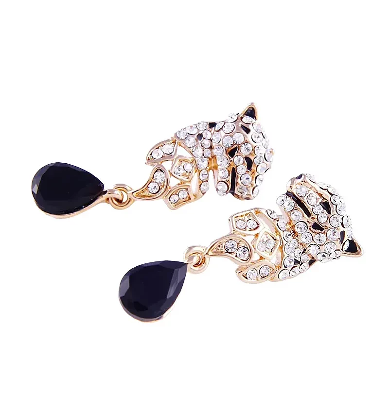 SAIVASS Dainty Earrings for Women – Everyday Wear