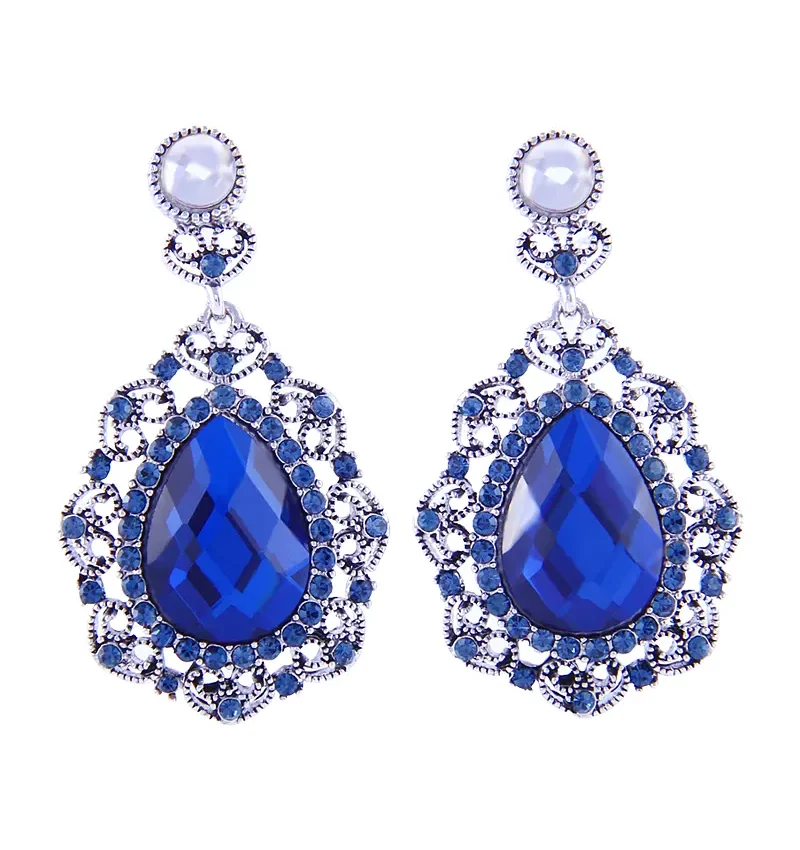 SAIVASS Stylish Earrings for Women – Minimalist Design