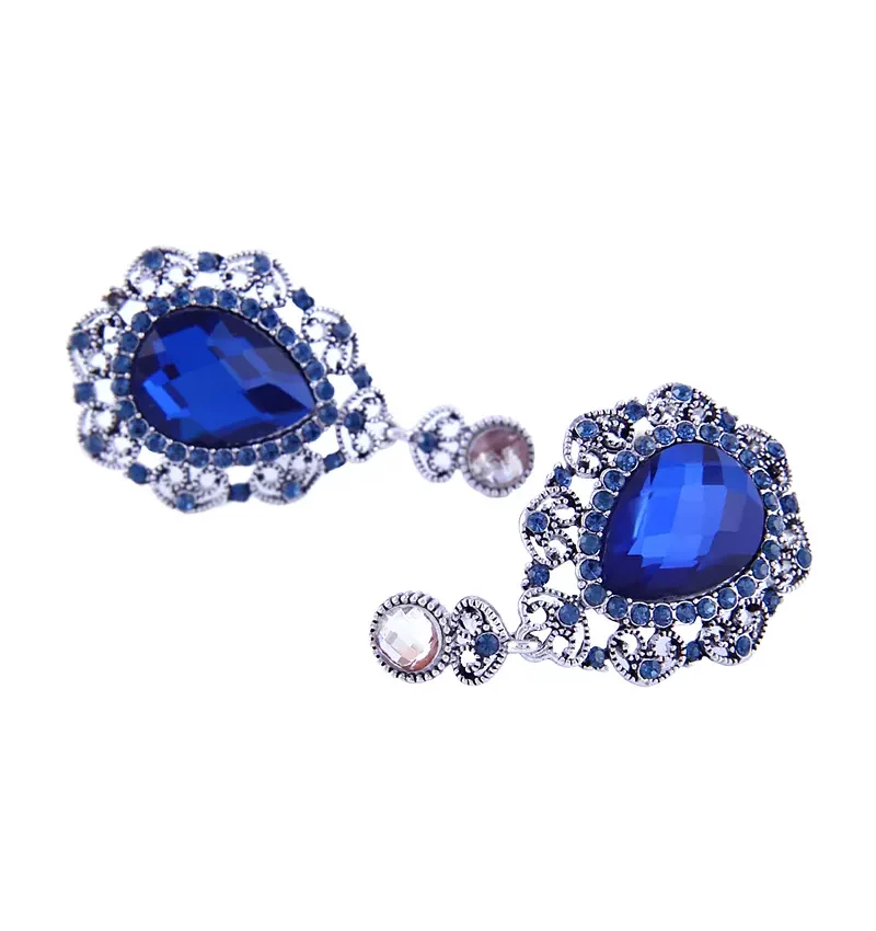 SAIVASS Stylish Earrings for Women – Minimalist Design