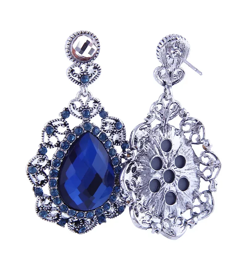 SAIVASS Stylish Earrings for Women – Minimalist Design