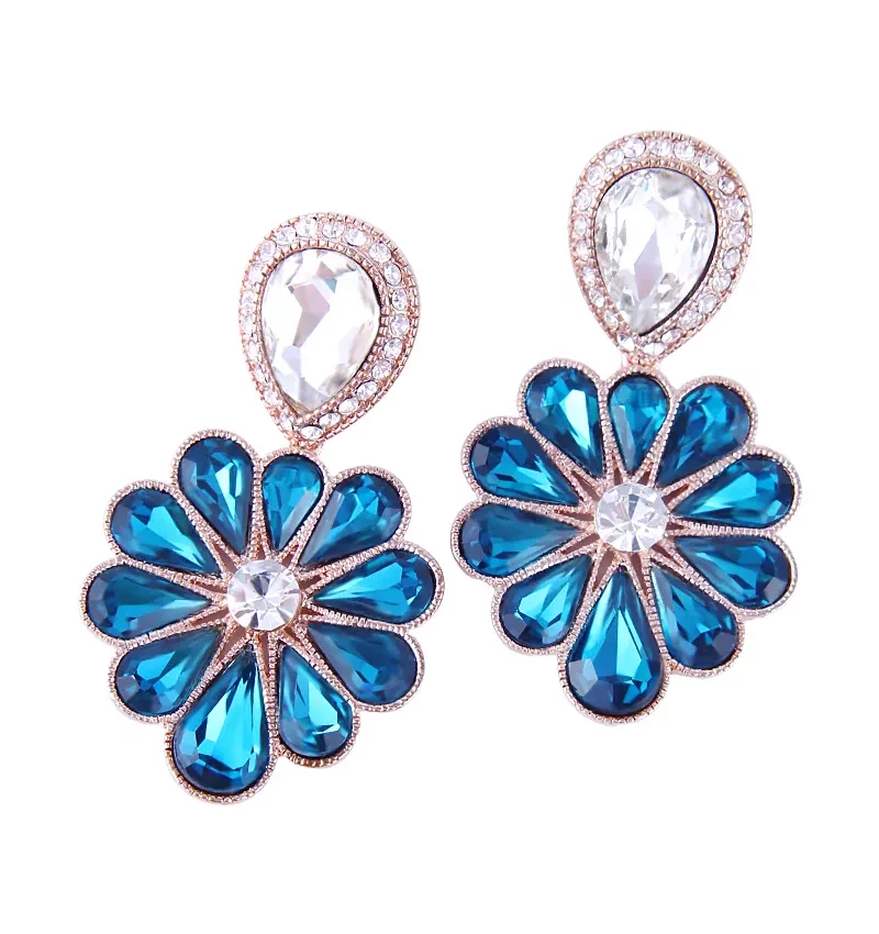 SAIVASS Stylish Earrings for Women – Minimalist Design