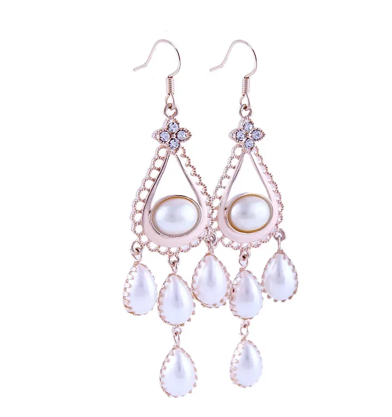 SAIVASS Stylish Earrings for Women – Minimalist Design