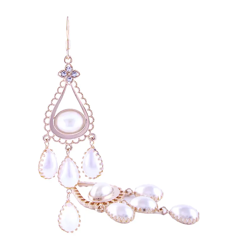 SAIVASS Stylish Earrings for Women – Minimalist Design