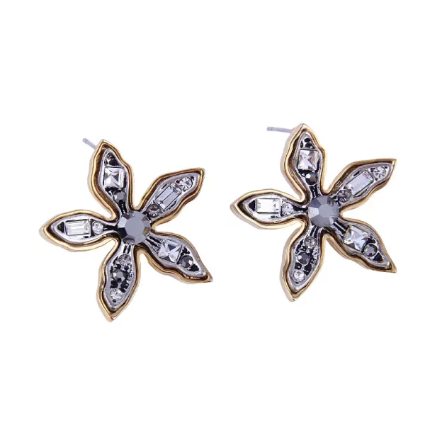 SAIVASS Stylish Earrings for Women – Minimalist Design