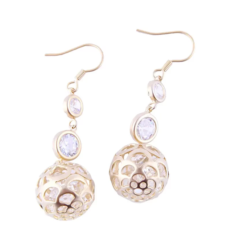 SAIVASS Stylish Earrings for Women – Minimalist Design