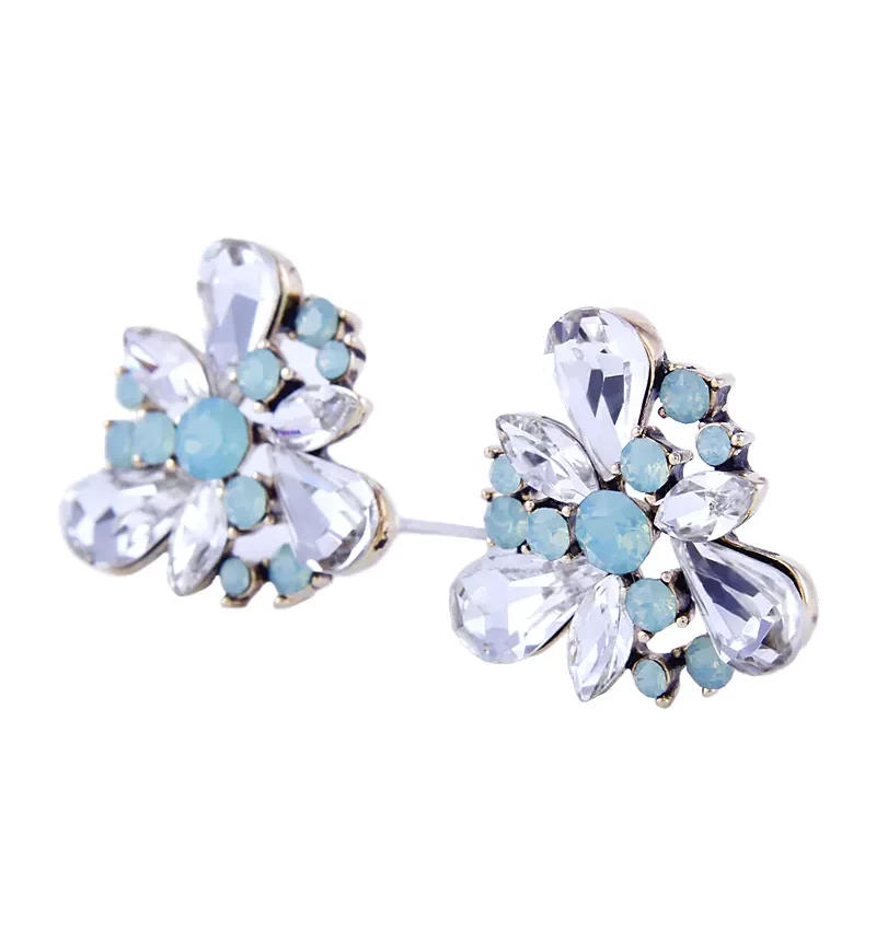 SAIVASS Stylish Earrings for Women – Minimalist Design