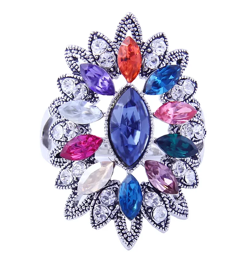 SAIVASS Statement Ring for Women – Chic Style