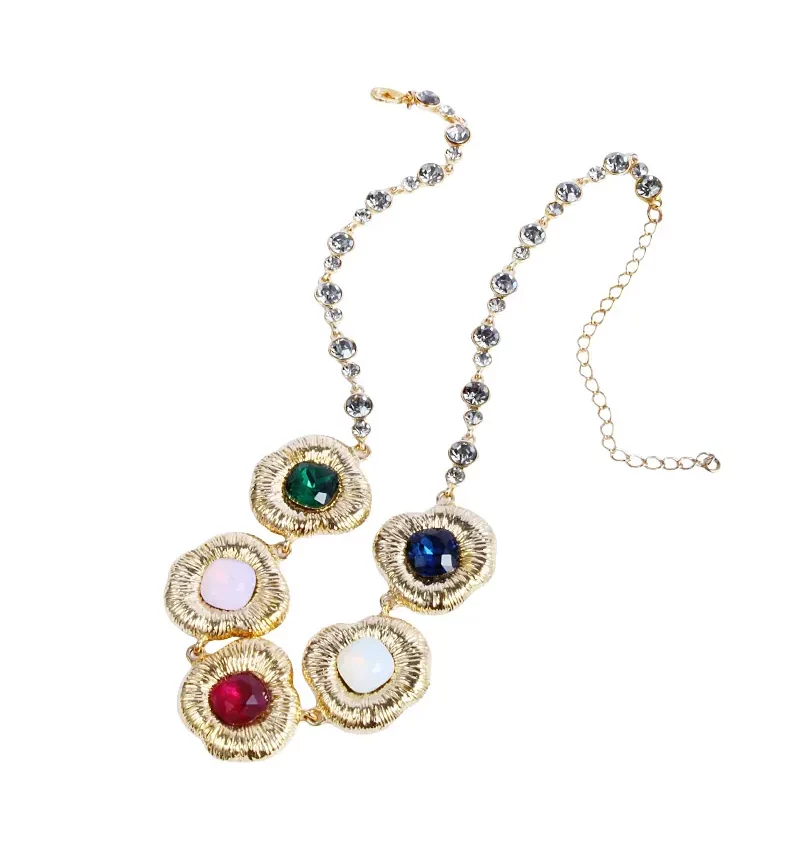 SAIVASS Stylish Necklace for Women – Minimalist Design