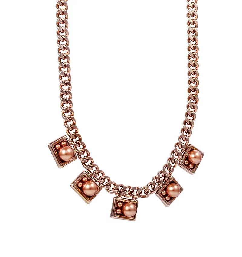 SAIVASS Fashion Necklace for Women – Trendy Jewelry