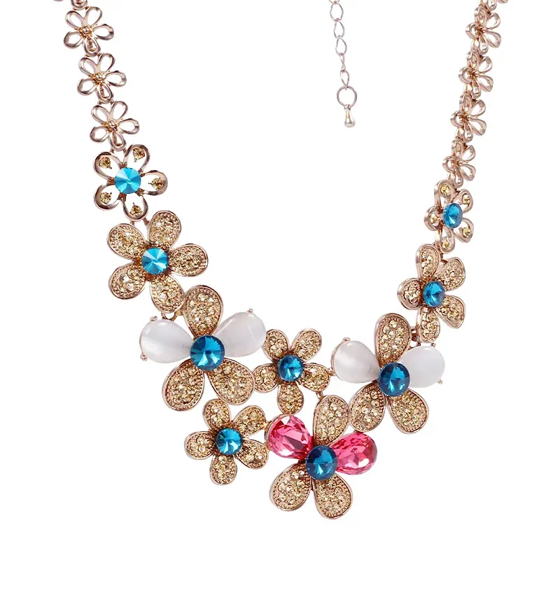 SAIVASS Stylish Necklace for Women – Minimalist Design