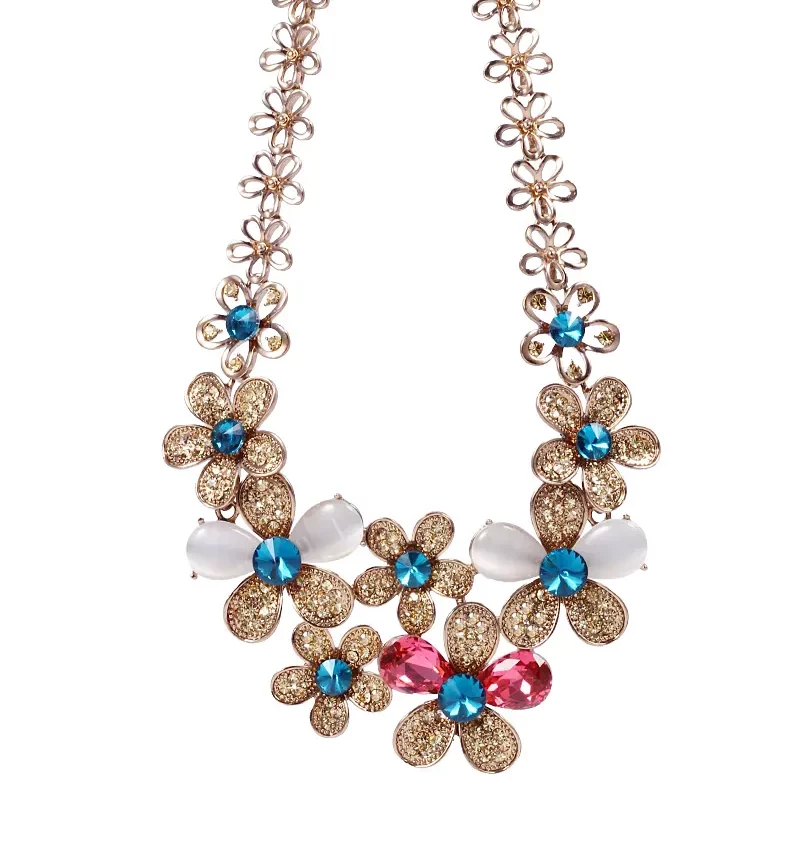 SAIVASS Stylish Necklace for Women – Minimalist Design