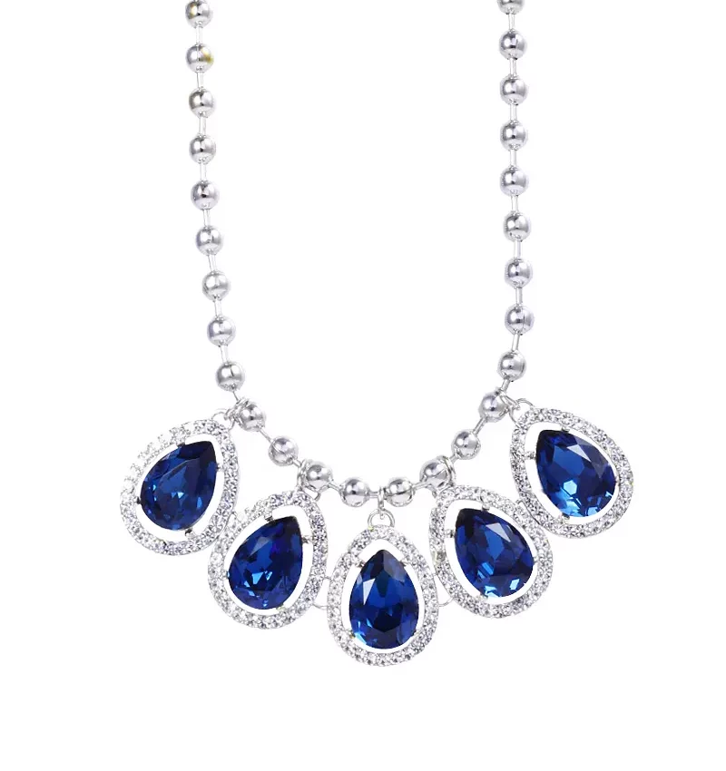 SAIVASS Stylish Necklace for Women – Minimalist Design