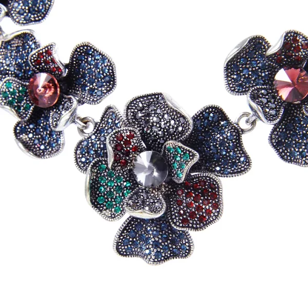 SAIVASS Vintage Necklace for Women – Classic Design