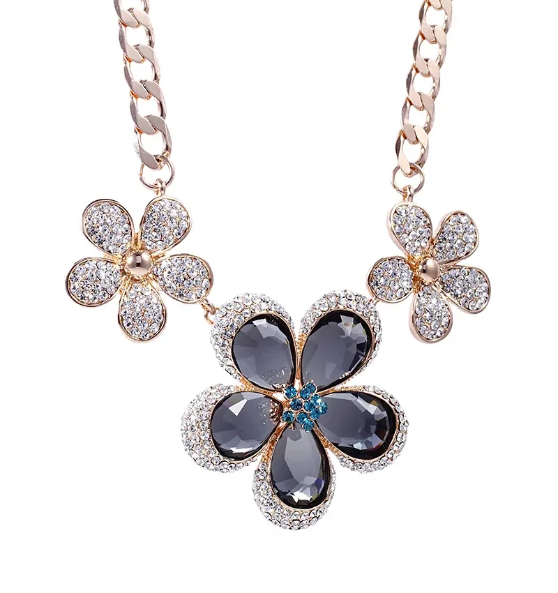 SAIVASS Stylish Necklace for Women – Minimalist Design