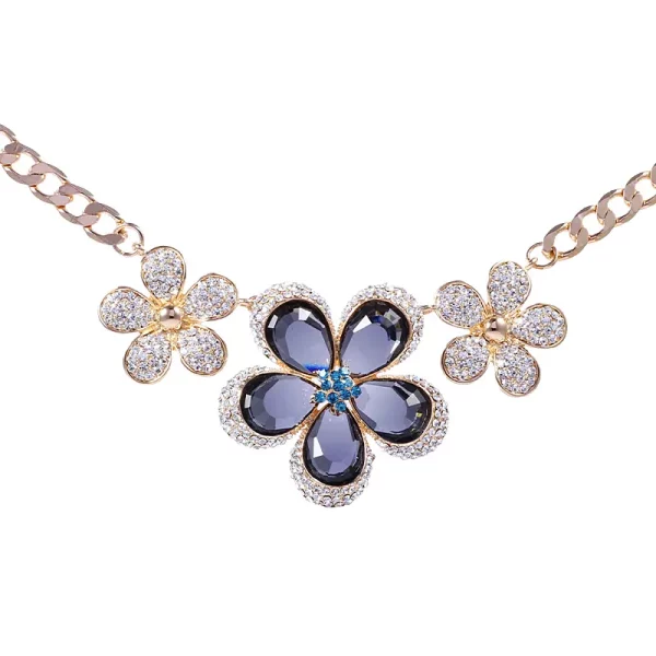 SAIVASS Stylish Necklace for Women – Minimalist Design