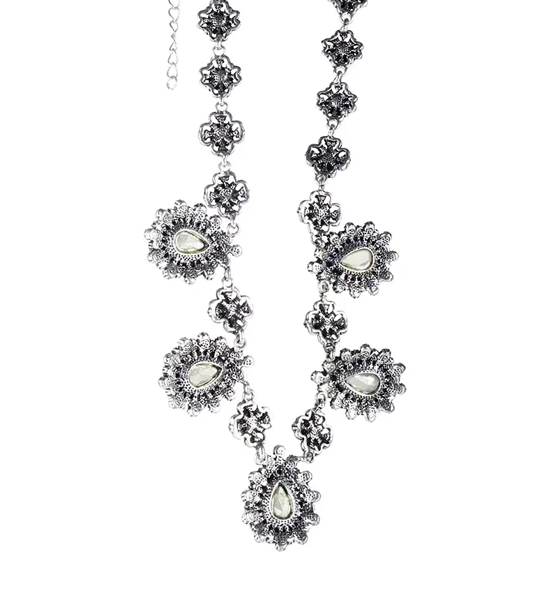 SAIVASS Vintage Necklace for Women – Classic Design